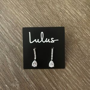 Lulus Dangle Earrings